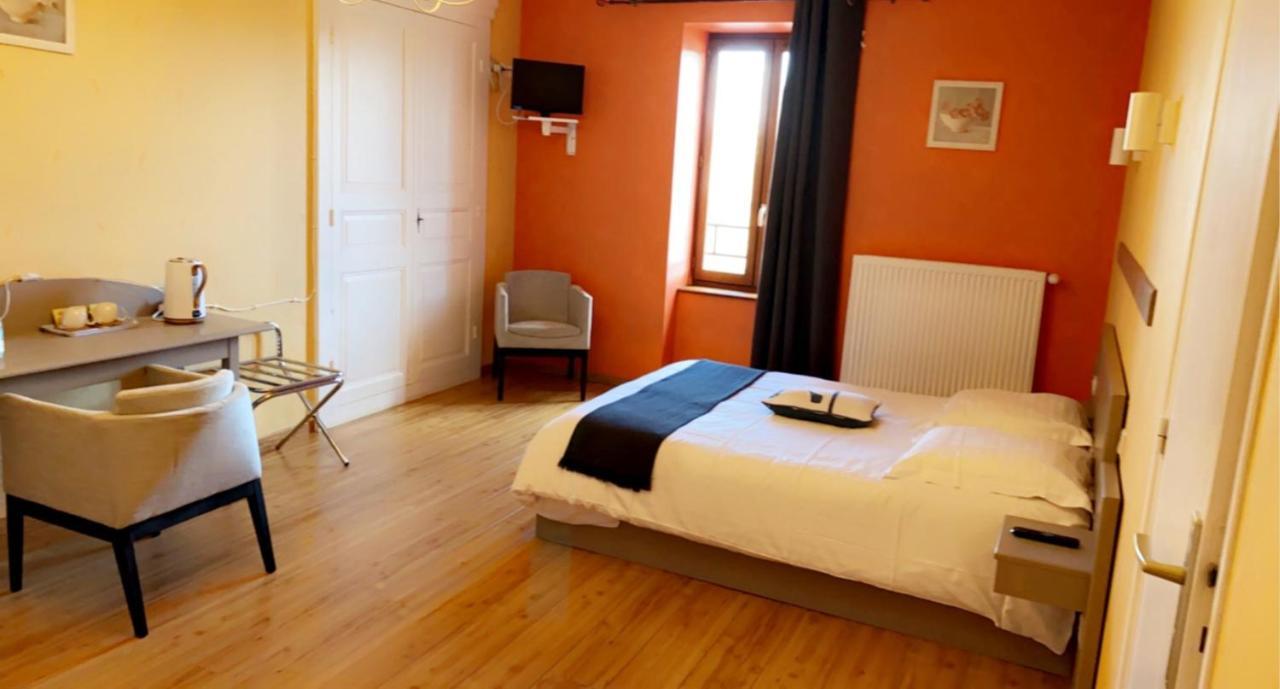 La Claie Des Champs Hotel Ars-les-Favets Buitenkant foto